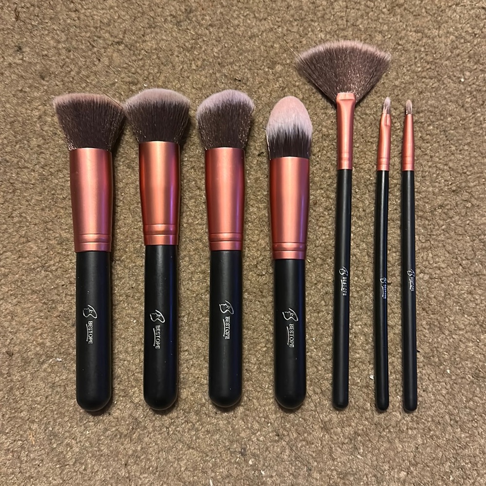 7 Piece Makeup Brush Set